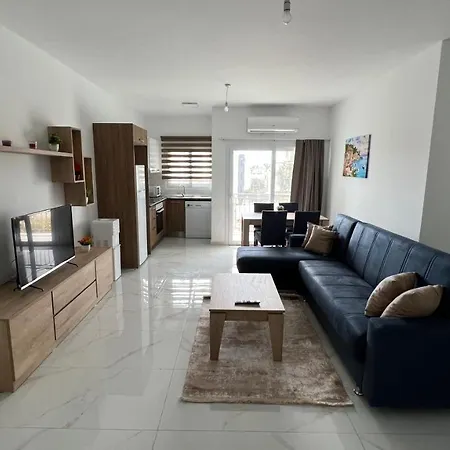Tetris Spacious Comfortable ניקוסיה