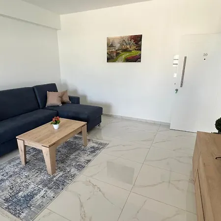 Tetris Spacious Comfortable Apartment