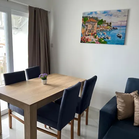 Tetris Spacious Comfortable Apartment Nikosia