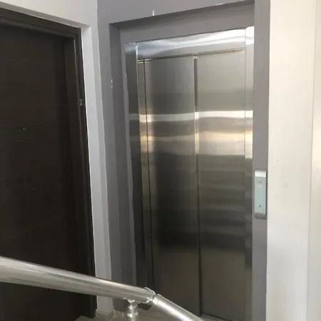 Tetris Spacious Comfortable ניקוסיה